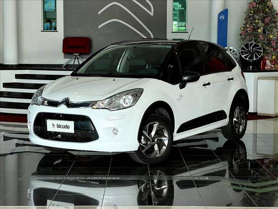 CITROËN C3 1.6 VTI 120 FLEX URBAN TRAIL EAT6 CITROËN C3 1.6 VTI 120 FLEX URBAN TRAIL EAT6